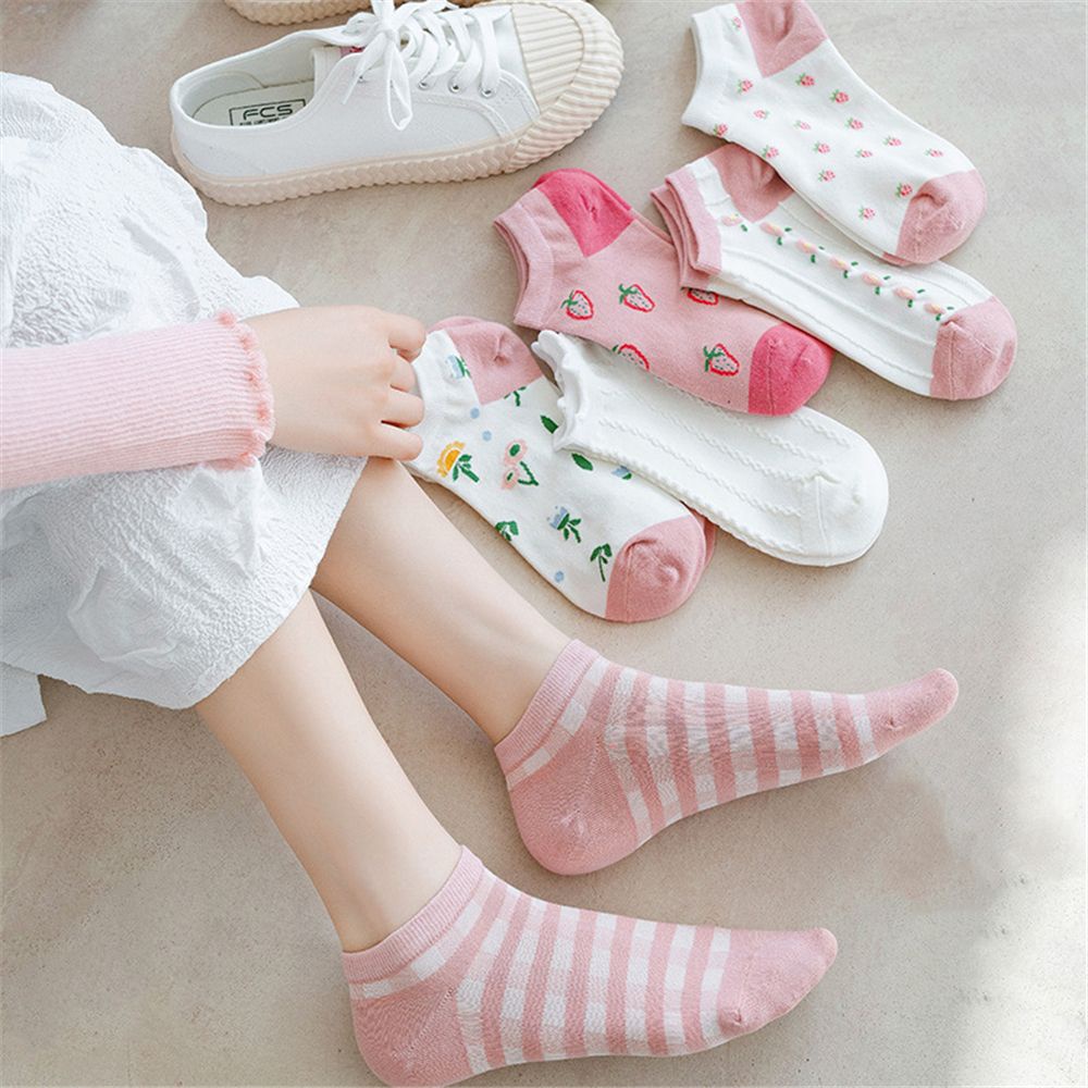 Vớ Cổ Thấp In Họa Tiết Dâu Tây Màu Trắng/ Hồng Dễ Thương Thời Trang Cho Nữ