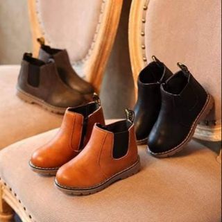 Boot cho bé