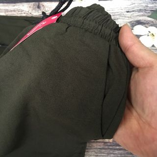 Quần short nữ chất đũi