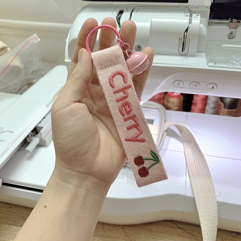 Nametag thêu tên theo yêu cầu cực xinh