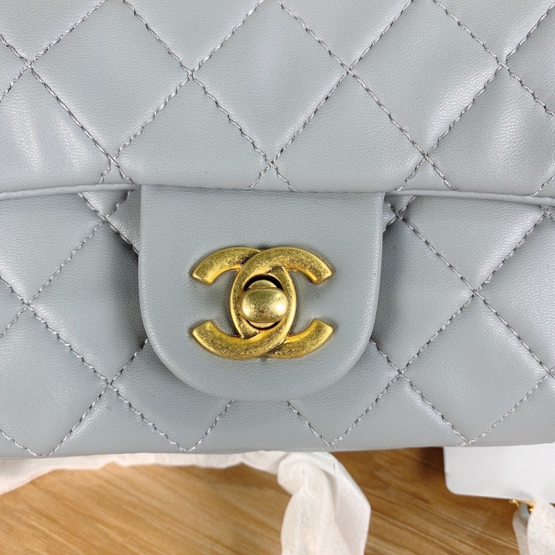 Túi xách Chanel quả dâu màu ghi size 20cm (có sẵn)