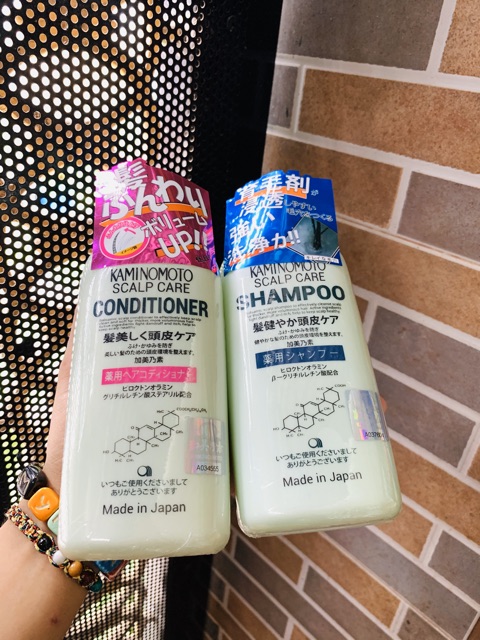 Dầu gội/ dầu xã Kaminomoto Nhật Bản