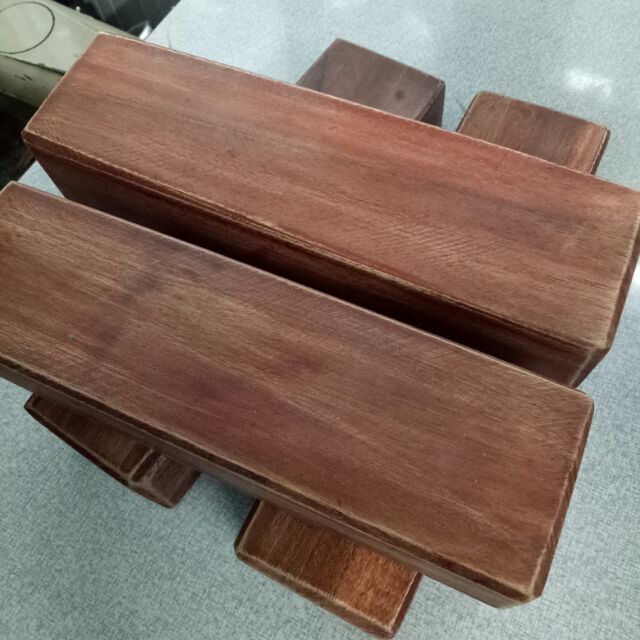 khúc gỗ là y phục