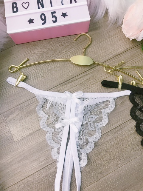 Quần lót G-string lọt khe-Ảnh thật-Kèm clip | BigBuy360 - bigbuy360.vn