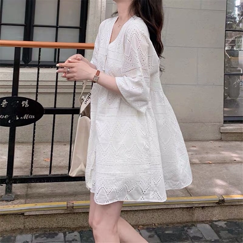 Đầm babydoll vải ren thô