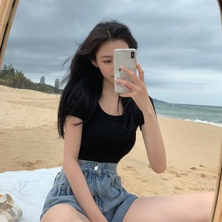 Áo croptop tay ngắn cổ u -mã a33