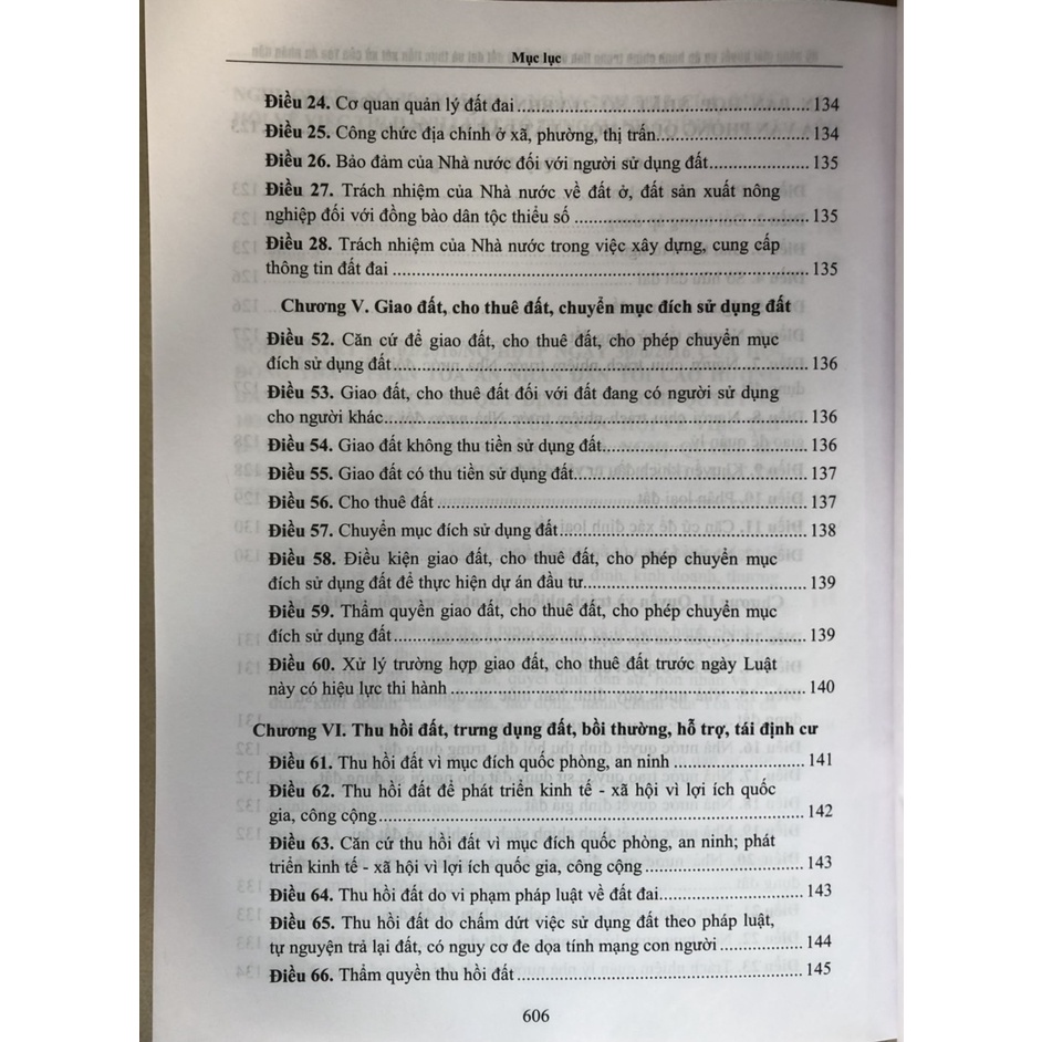 Sách - Một số vấn đề pháp lý về hộ chiếu vaccine