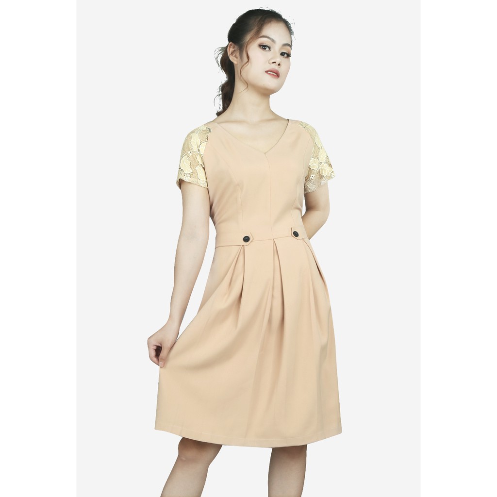 Đầm be tay ren cộc chân xòe cá đai The One Fashion DDP2783BE