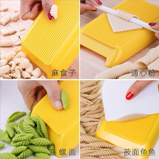 Dụng cụ làm mì nui