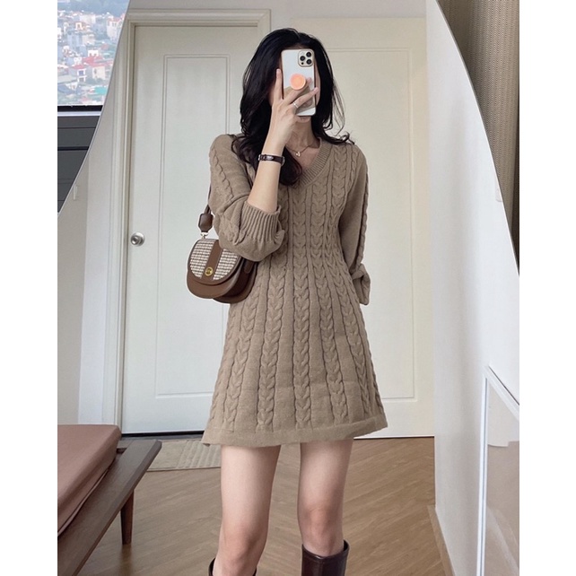 Váy len cổ tim vặn thừng dài tay basic nữ LYRA, chất len dày dáng suông xinh xắn-VSYVD0067