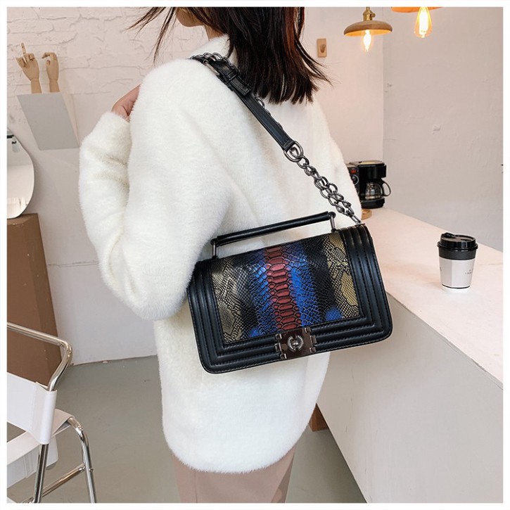 Túi xách nữ đeo chéo CL Boy vân da trăn cực tinh xảo quý phái TX09 túi đeo chéo T.xách Chip Xinh | BigBuy360 - bigbuy360.vn