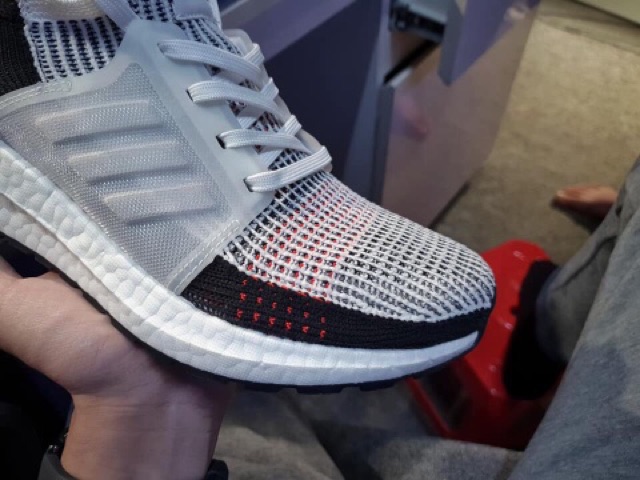 Ultra boost 2019 trắng