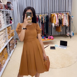 Váy xoè kèm đai thắt