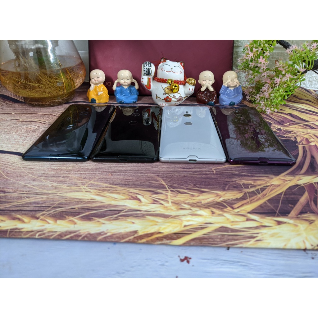 Điện thoại Sony Xperia XZ3,Ram4G/64G,Snap 845 8 nhân- Chơi PUBG-Free Fire mướt | BigBuy360 - bigbuy360.vn