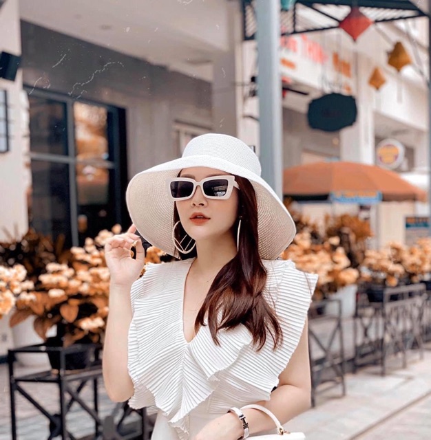 [Mã FAGOGO giảm 12% đơn 99K] Kính mát vuông trắng thời trang nữ, có thể thay mắt kính râm cho người cận | BigBuy360 - bigbuy360.vn