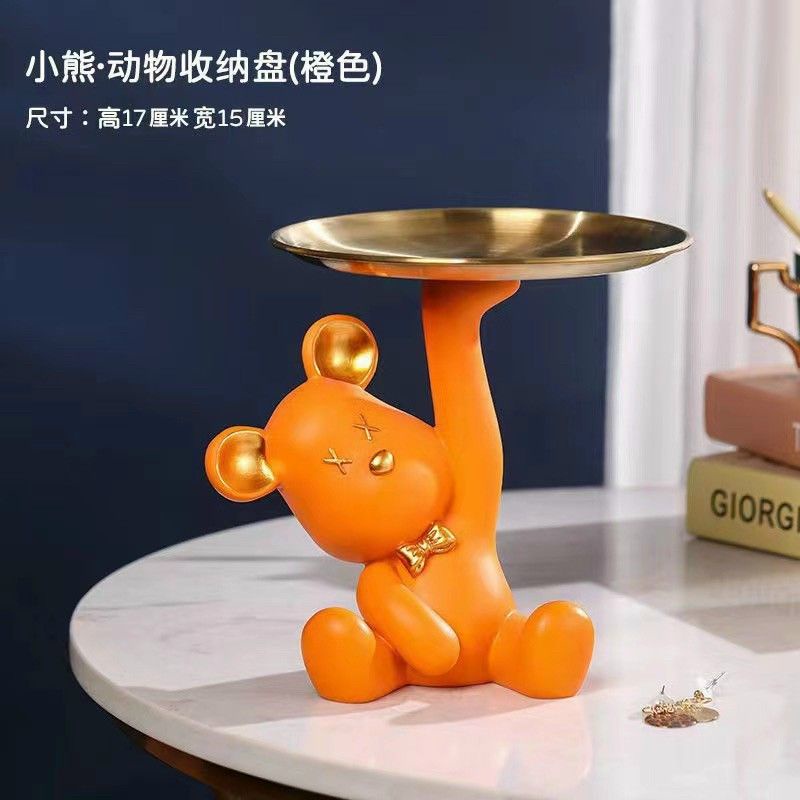 Gấu Bearbrick đỡ khay để bàn
