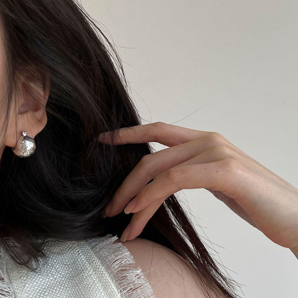 Bông Tai Hình Cỏ Bốn Lá Phong Cách Retro Đơn Giản Dành Cho Nữ