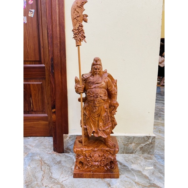 Tượng quan công gỗ hương 40cm. zalo 0982185151
