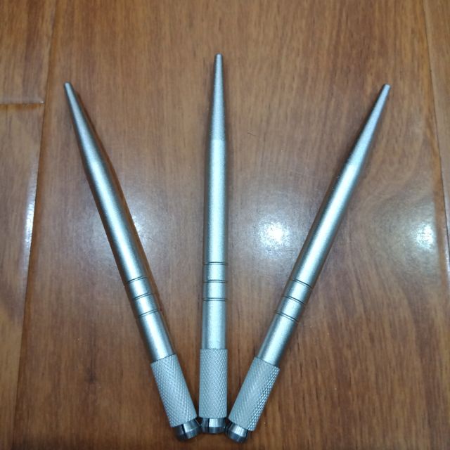 Cán điêu khắc rẻ màu trắng