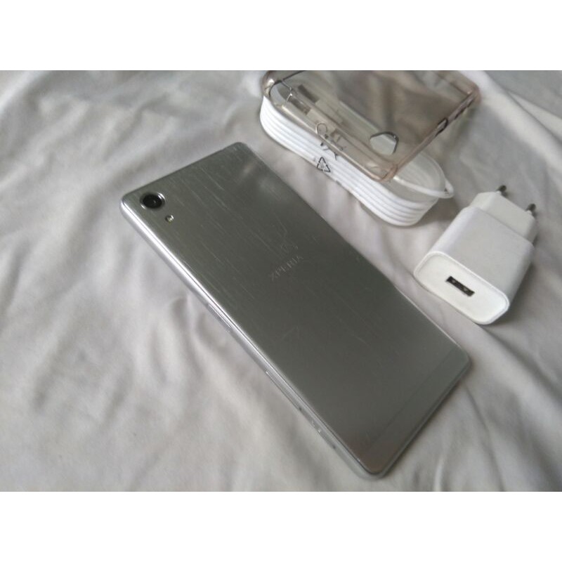 Điện thoại sony Xperia X performance