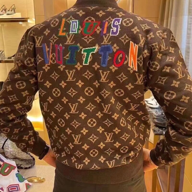 Áo khoác louis vuitton kết hợp đồng thương hiệu NbA