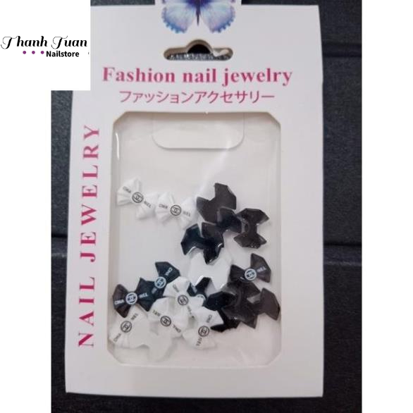 Charm gắn móng đen trắng Channel sang chảnh  - Phụ kiện đồ nail