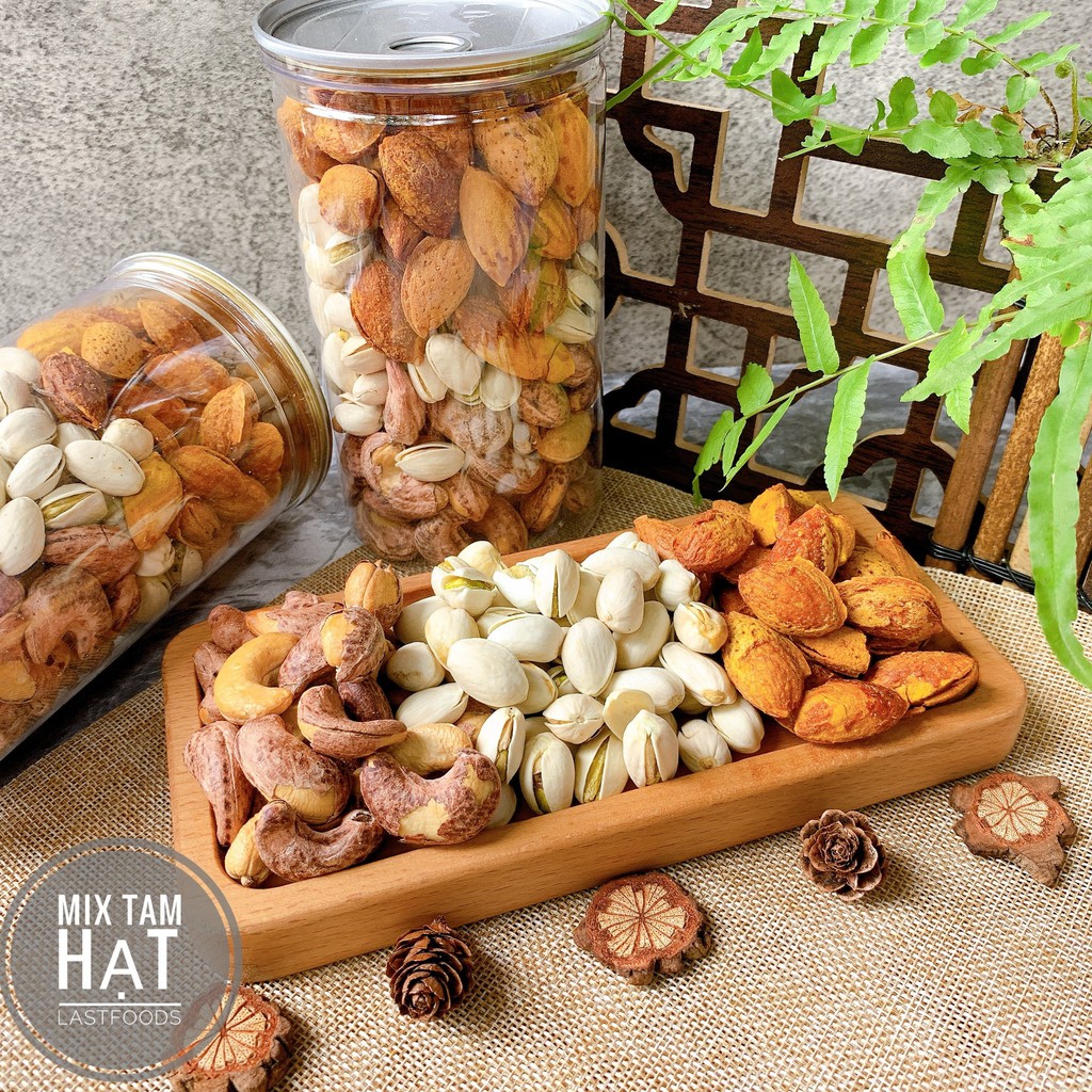 Mix Tam Hạt( Điều, hạnh nhân, hạt dẻ cười) 380g - YumYum Tiệm quà vặt Hà Nội - Món ăn vặt vừa ngon vừa rẻ - Hũ Pet 800ml