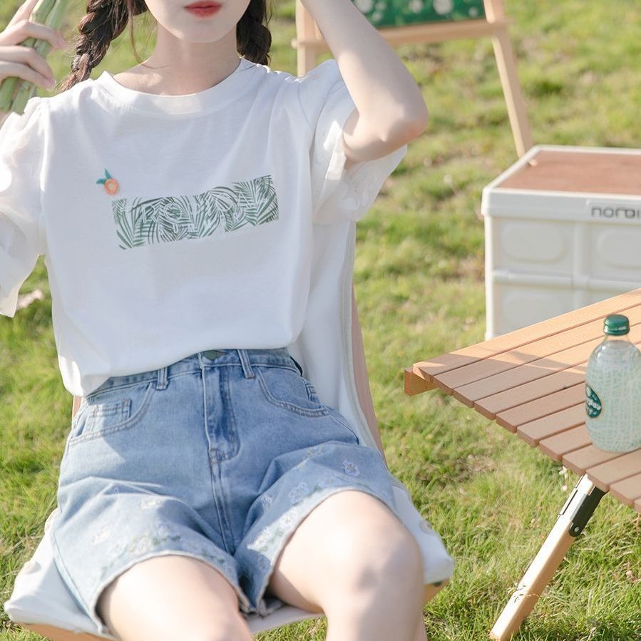 Quần Short Jean Lưng Cao Ống Rộng Thêu Ren Màu Xanh Dương Thời Trang Mùa Hè Hàng Mới Dành Cho Bạn Nữ