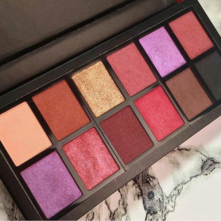 bảng phấn mắt I Heart Revolution Dragons Heart Eyeshadow Palette