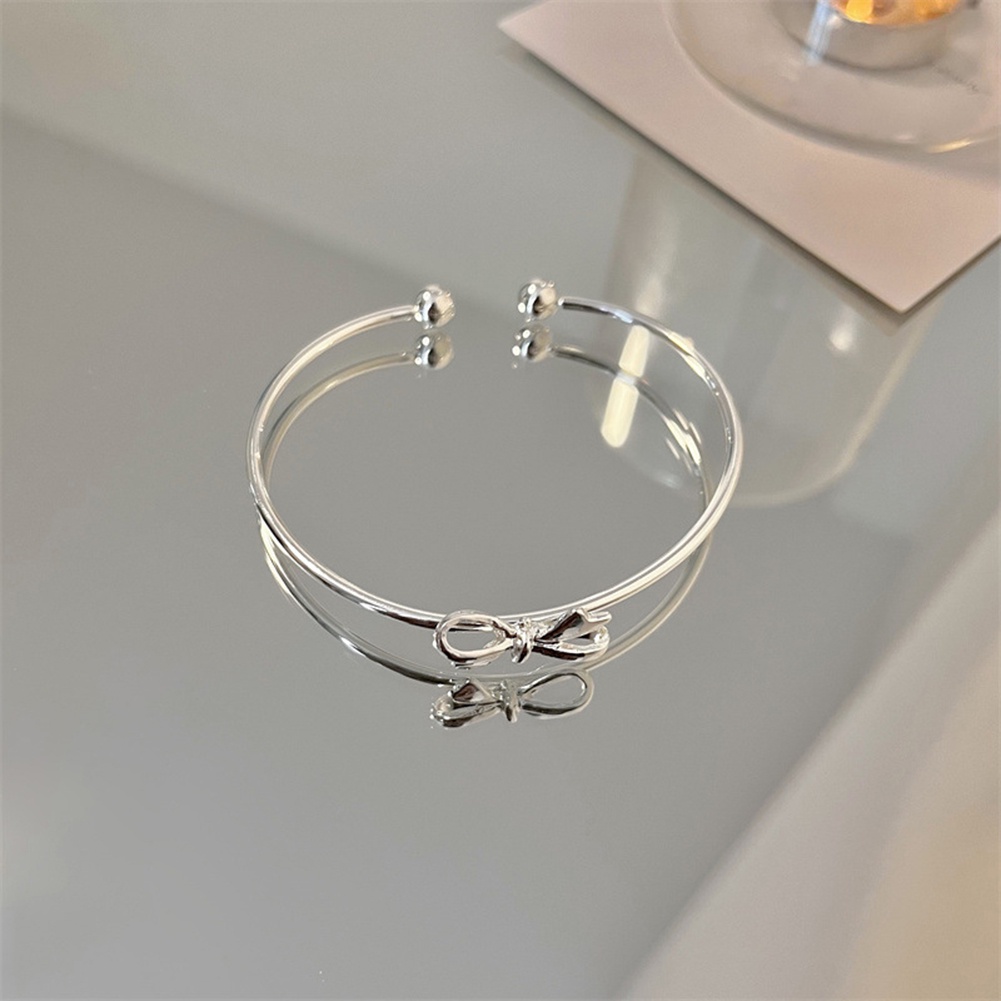 Vòng Tay Hở Màu Bạc Đính Nơ Thời Trang Dễ Phối Đồ