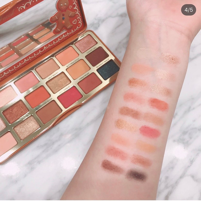 Bảng phấn mắt TOO FACED Gingerbread Extra Spicy Eyeshadow Palette