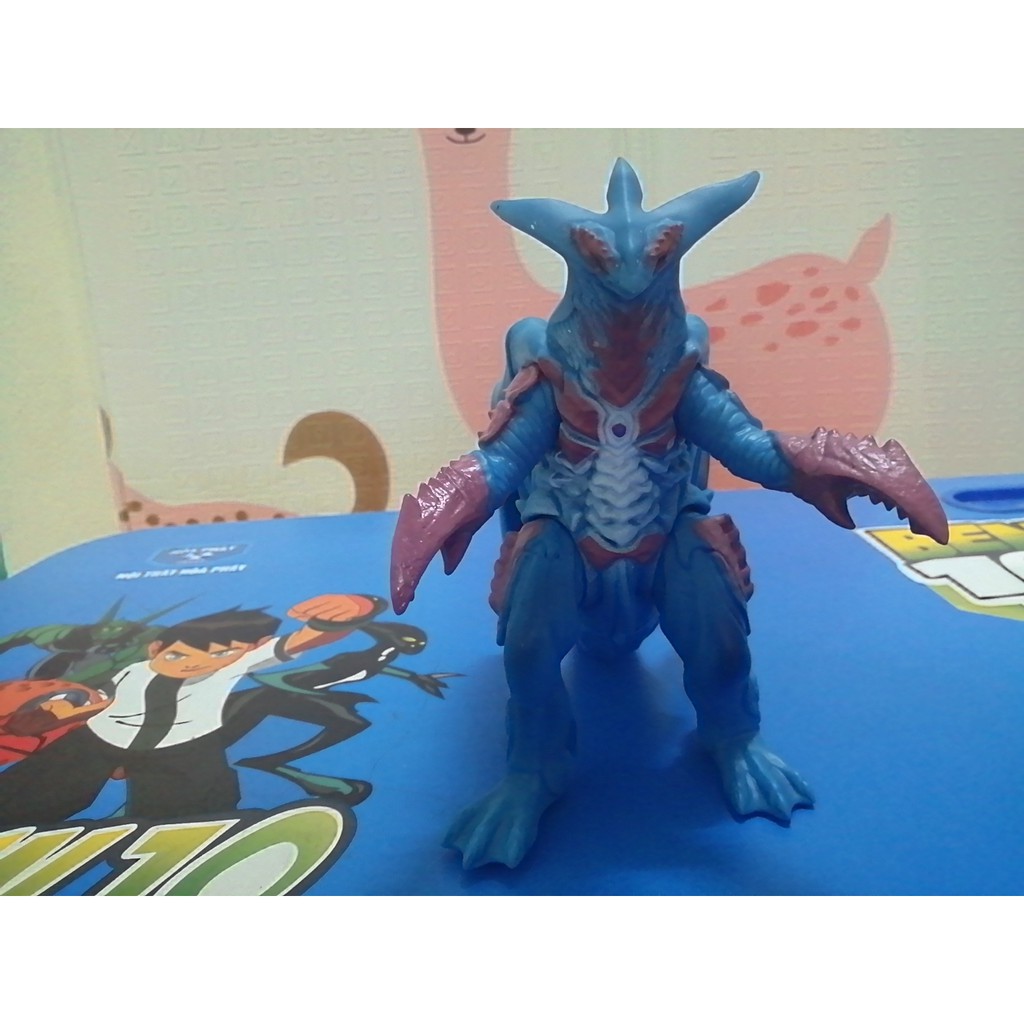 Mô hình Quái vật Zegun 20 cm Kaiju Bandai Ultraman Monster Serie Siêu nhân điện quang