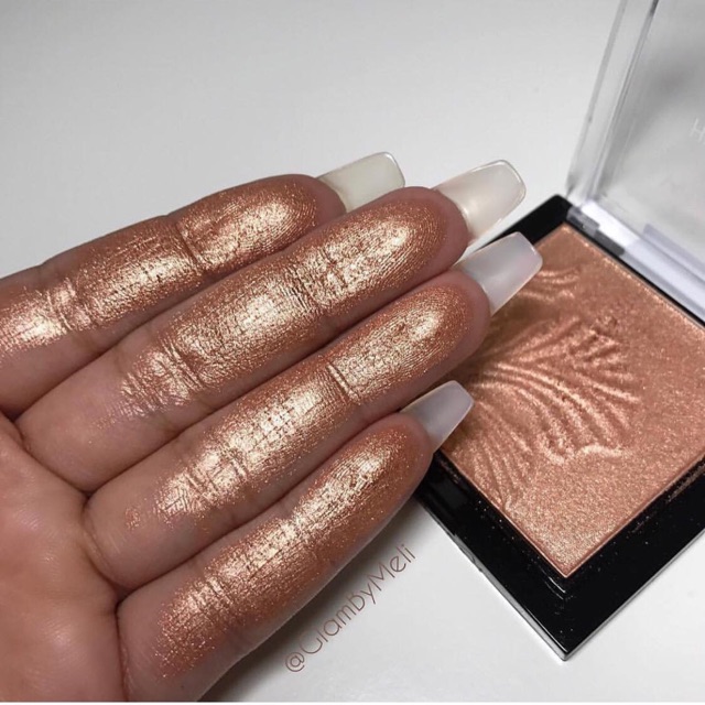 Phấn bắt sáng WetnWild MegaGlo Highlighting Powder
