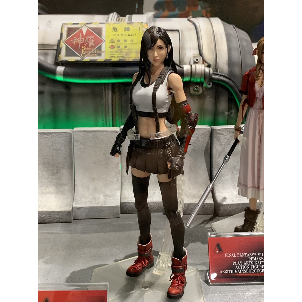 Mô hình figure Tifa Lockhart - Final Fantasy 7 FF7 - Play Arts Kai