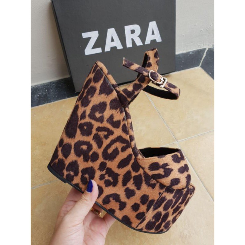 Zara Giày Da Lộn Đế Xuồng Họa Tiết Da Báo Cá Tính 15cm