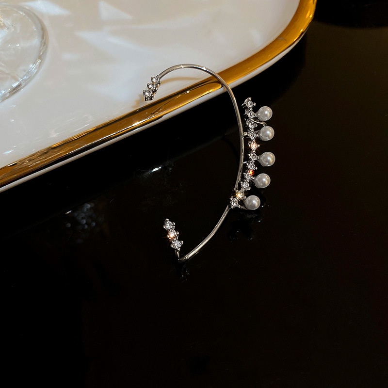 Khuyên đeo tai trái đính đá và ngọc trai thời trang