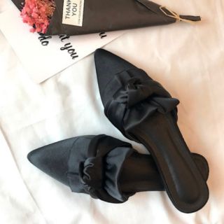 Sục nơ xinh xắn