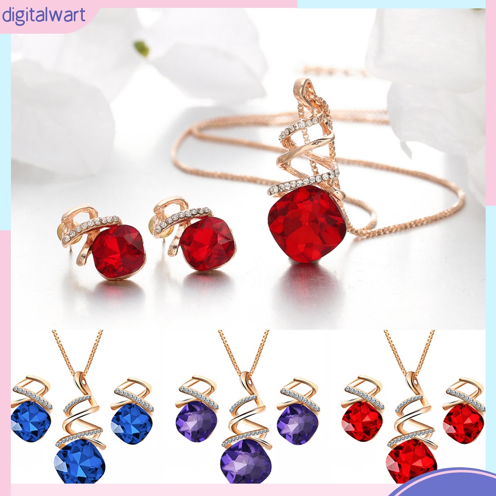 Dây Chuyền Và Đôi Khuyên Tai Thiết Kế Duyên Dáng