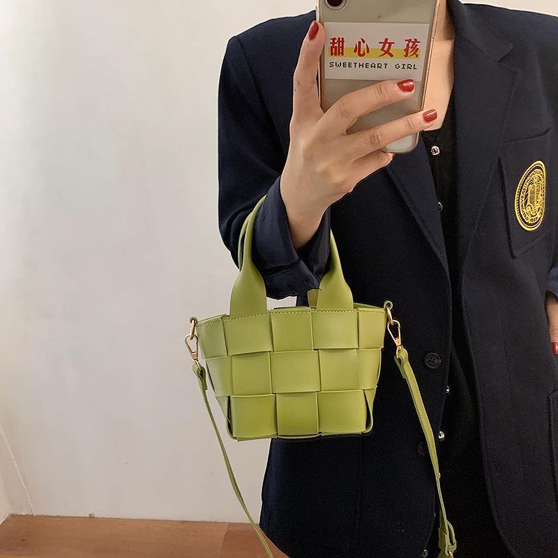 Túi Đeo Vai Dây Rút Thời Trang Cho Nữ