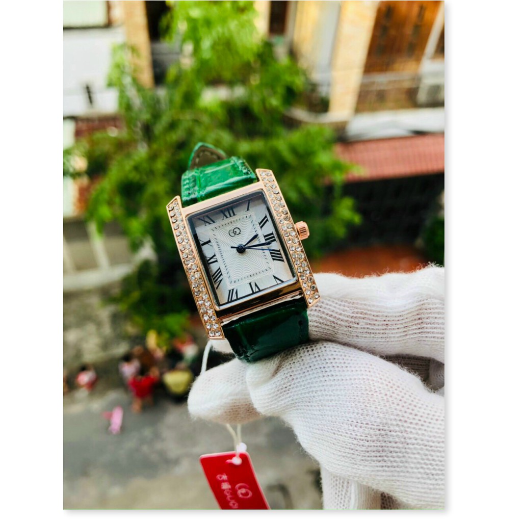 [Ở ĐÂU RẺ HƠN SHOP HOÀN TIỀN] Đồng hồ Nữ Dây Mềm Mại Đeo Rất Êm Tay - Kiểu Dáng Apple Watch 40mm