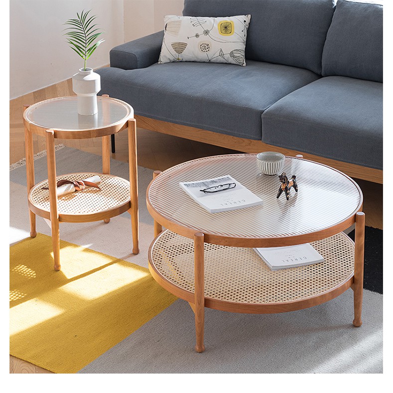 Bàn tròn sofa gỗ sồi mặt kính gợn sóng 2 tầng kết hợp mây mắt cáo - Bàn tròn cafe Cozy Life Hàn Quốc