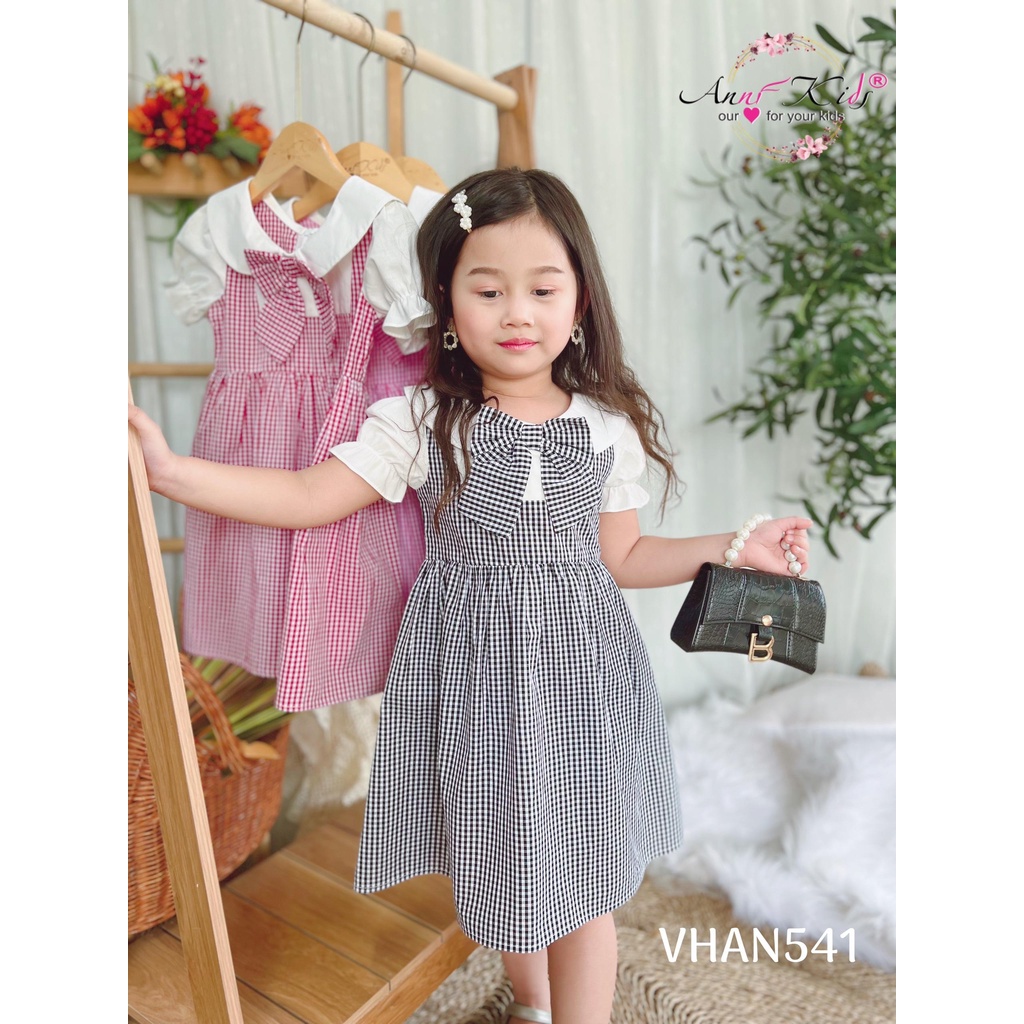 Váy kẻ cổ sen trắng, nơ ngực ANNKIDS chất liệu vải thô cotton mềm mại, thấm hút mồ hôi, Size cho bé từ 12-40kg