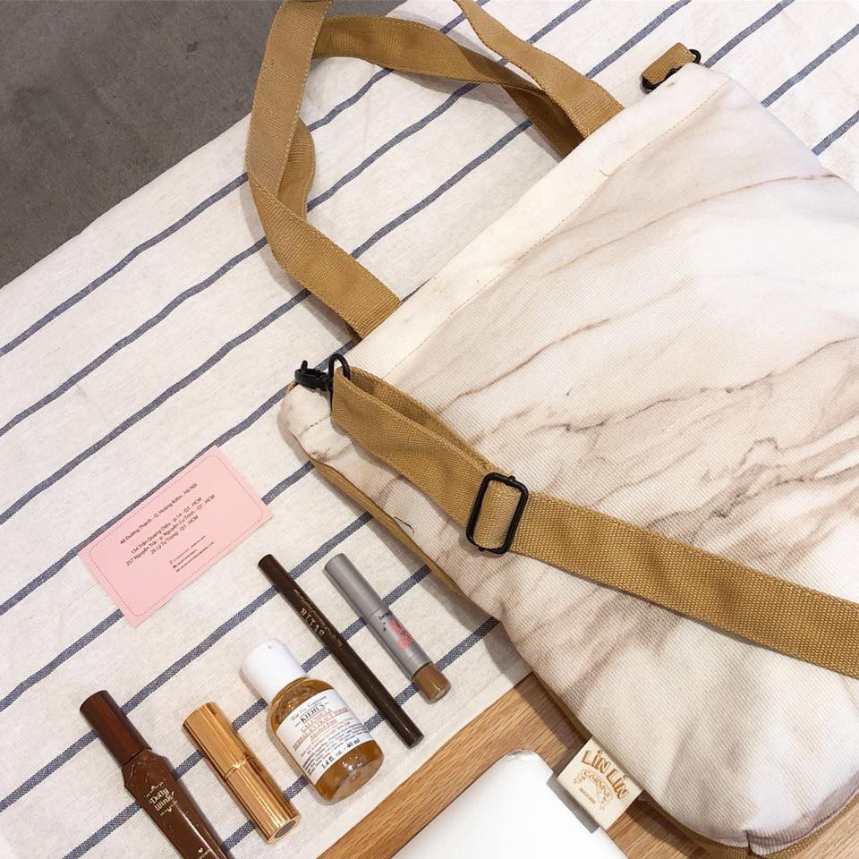 Tote chéo Marble