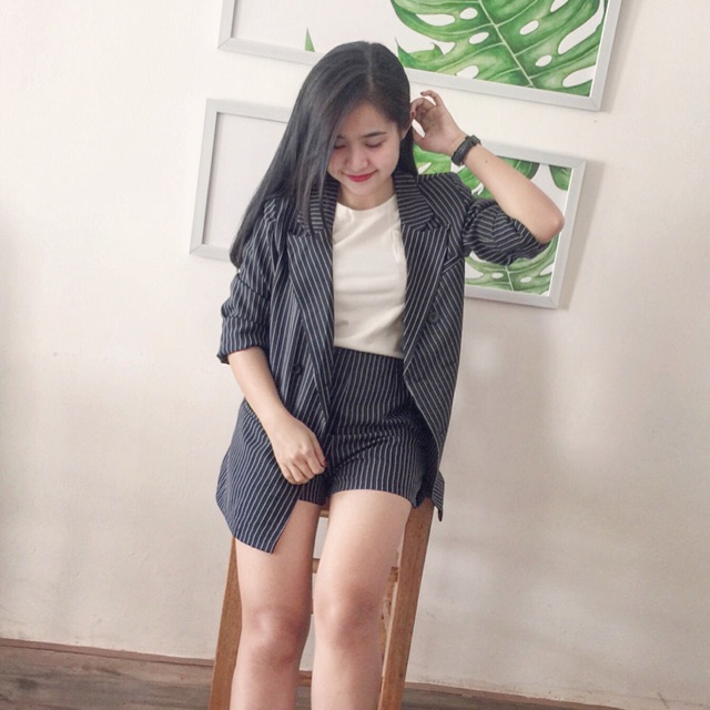 Se vest kẻ sọc