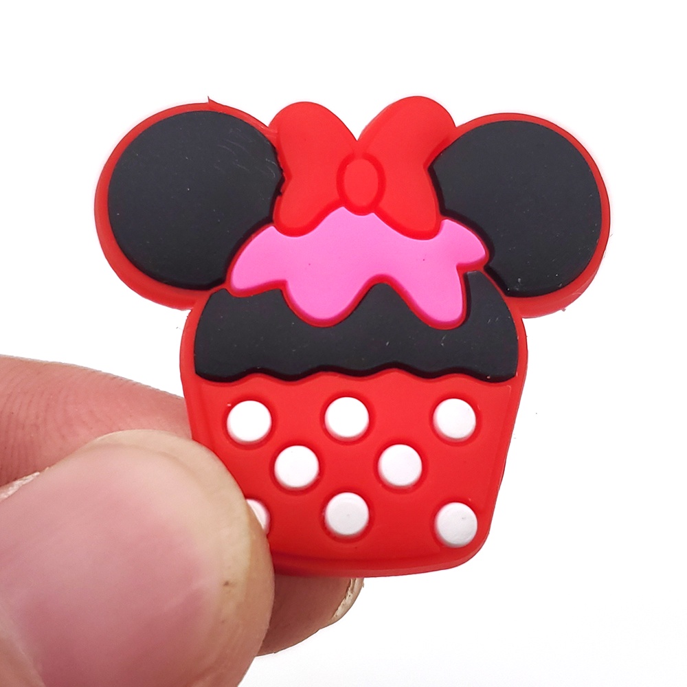 Loạt Mickey Crocs Jibbitz chủ đề hoạt hình dễ thương DIY  Shoe Charms pvc accessories  Phụ kiện dép Với 1000 Mẫu Lựa Chọn Thích hợp làm quà tặng giày trẻ em