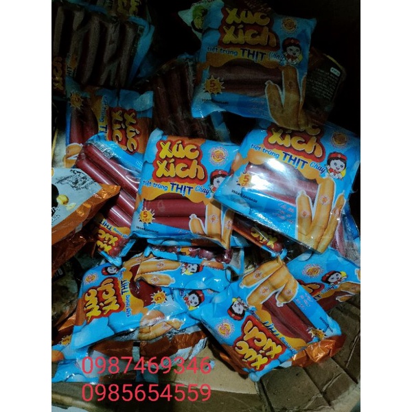 Xúc xích tiệt trùng chay