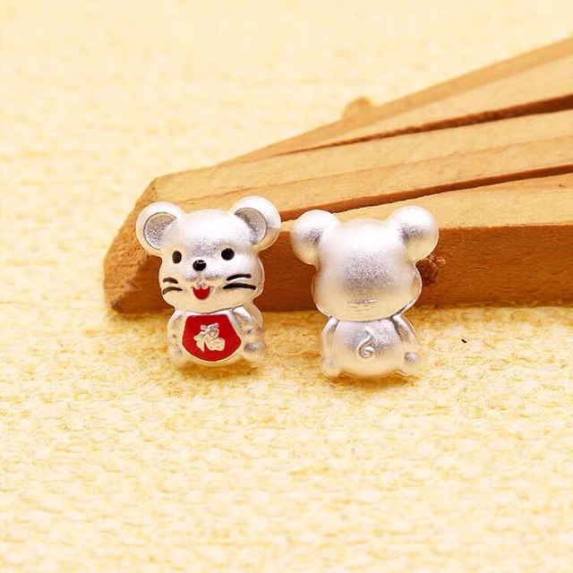 Vòng tay chỉ đỏ may mắn con giáp năm bạc ta