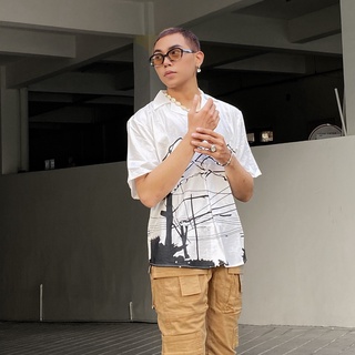 Áo sơ mi kiểu oversize -Nam nữ đều mặc được