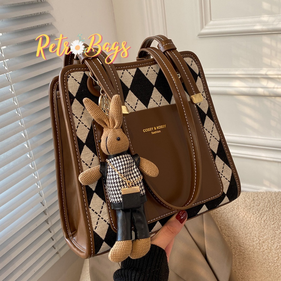 Túi xách công sở nữ size to phong cách Retrobags túi dạ họa tiết quả trám thời trang kèm móc thỏ xinh xắn RT-X01