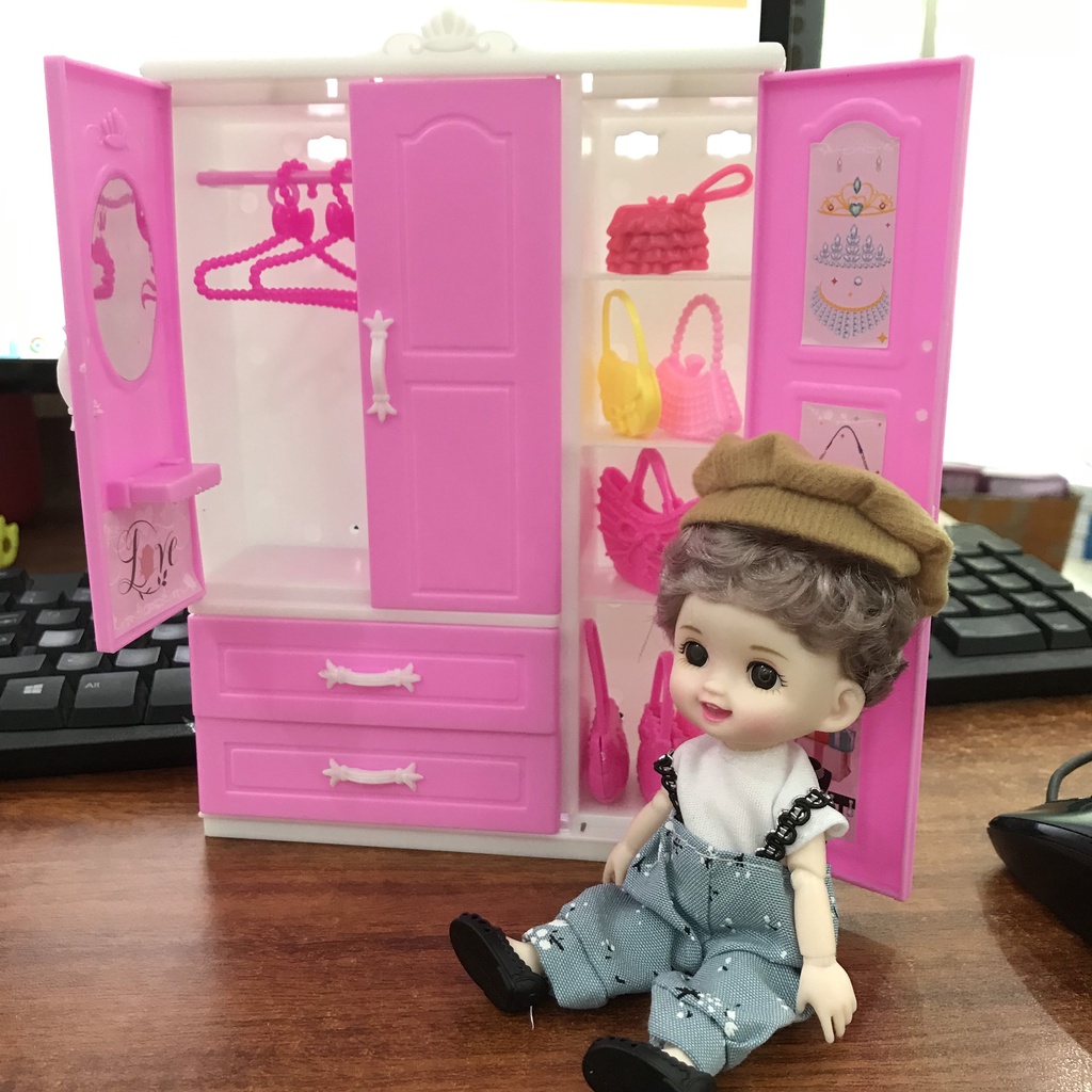 Tủ quần áo cho búp bê barbie kèm phụ kiện túi và móc treo xinh xắn trang trí nhà búp bê ANDATOY AD946